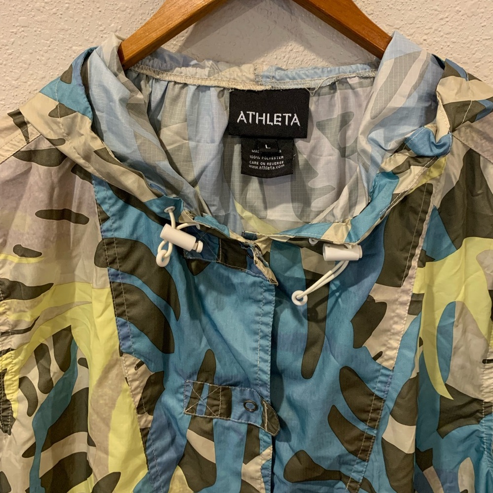 Athleta Multicolor Camouflage Lightweight Windbreaker - Picture 2 of 3